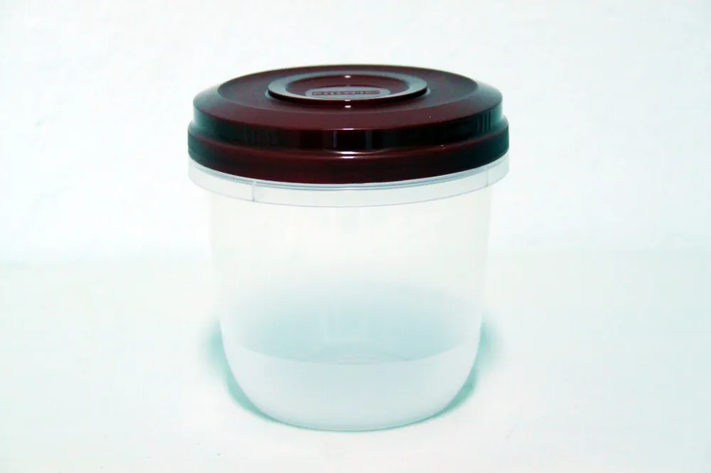 Horká Nabídka PLETATEX - Dóza SMART se šroubovacím víkem 750ml různé barvy
