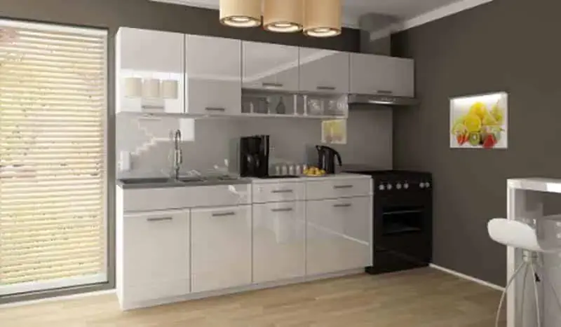 Autentický Kuchyňská linka Samara 180/240 bílý lesk